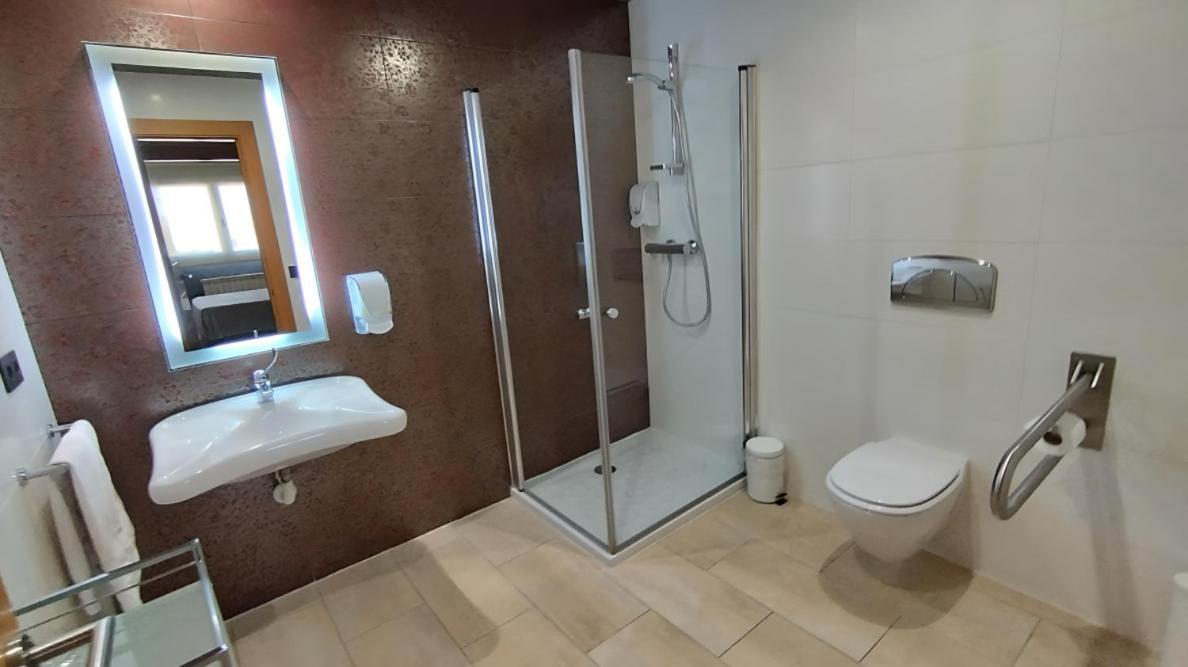 Comforsuite 2*